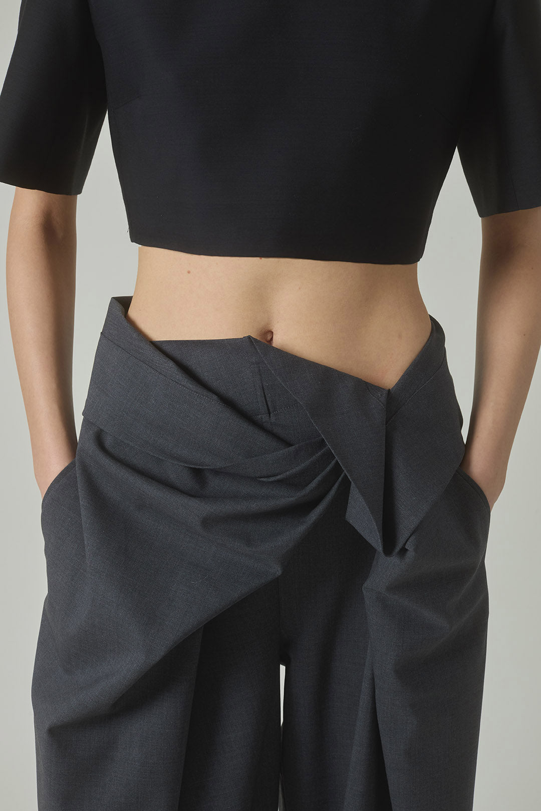 Manuela Trousers in Charcoal Grey