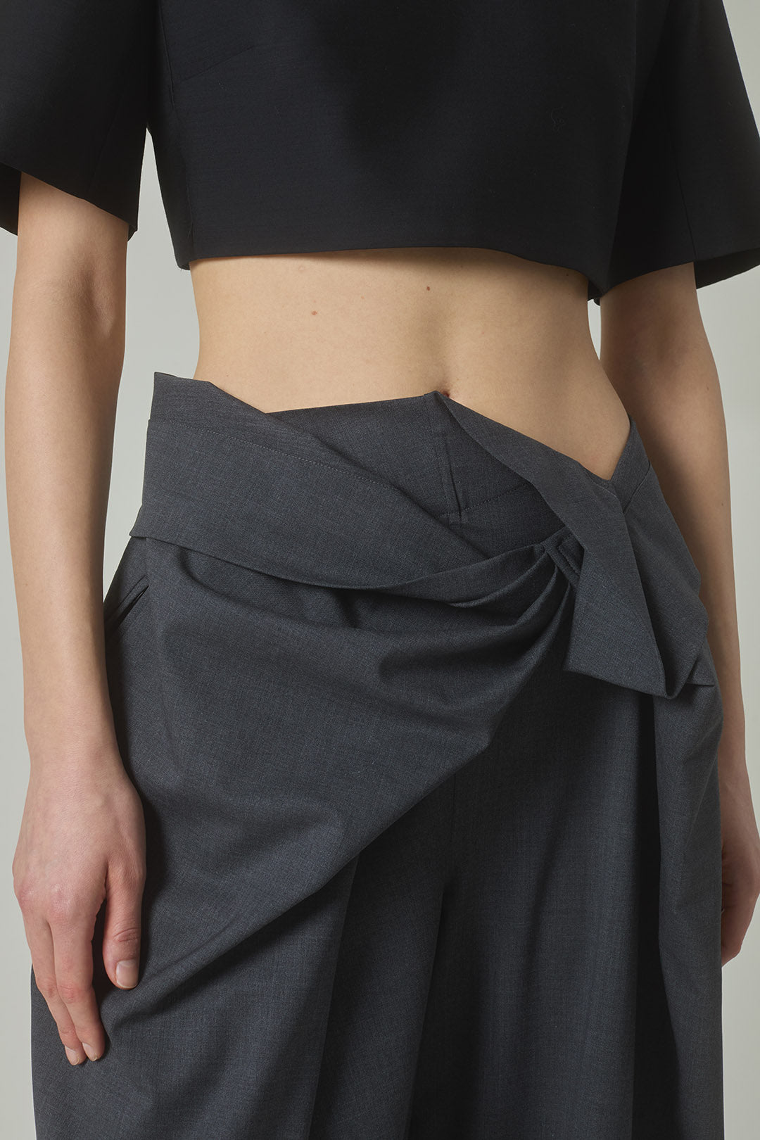 Manuela Trousers in Charcoal Grey