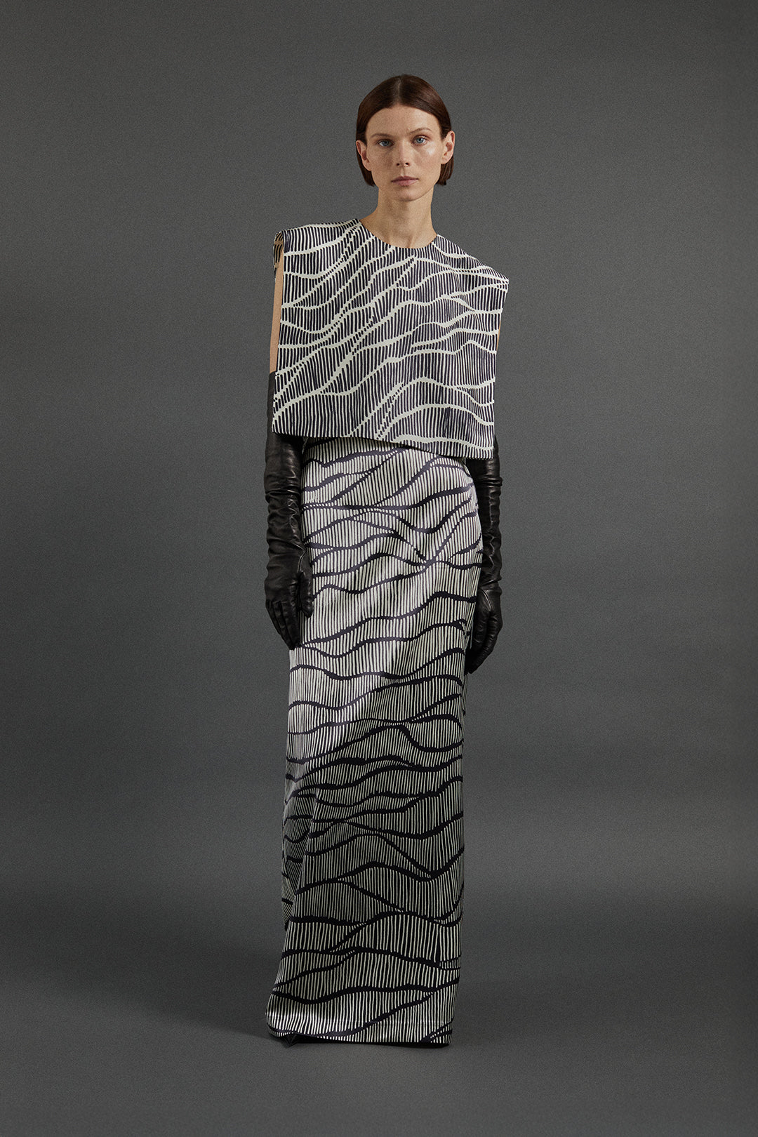 Ivanna Skirt in Linear Print